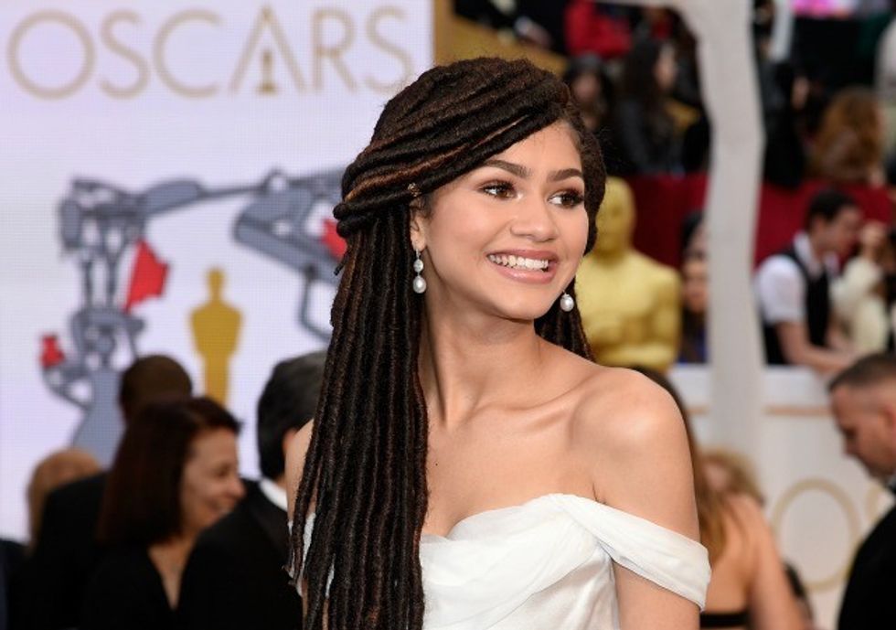 Zendaya 2015 Academy Awards red carpet best hair and makeup