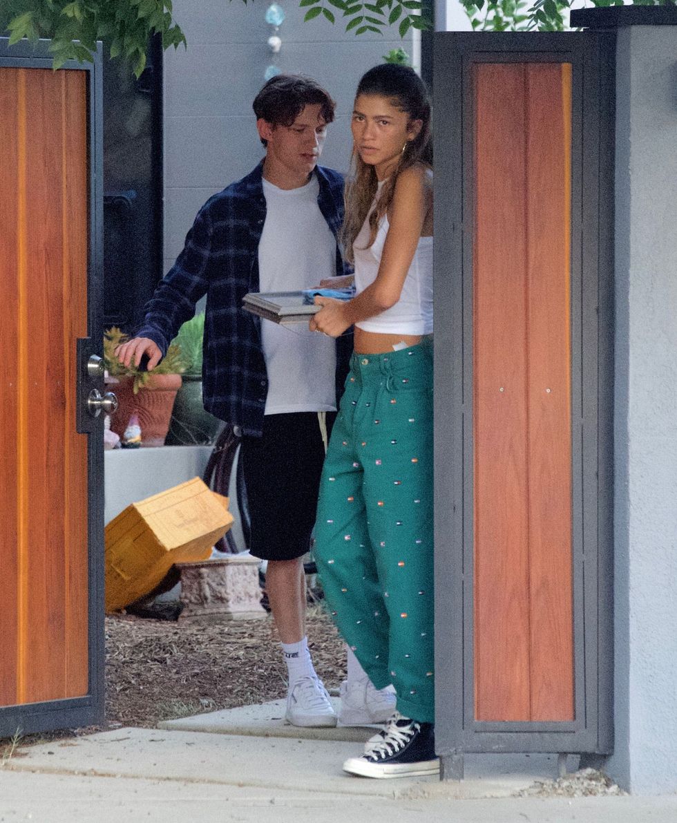 zendaya tom holland 65