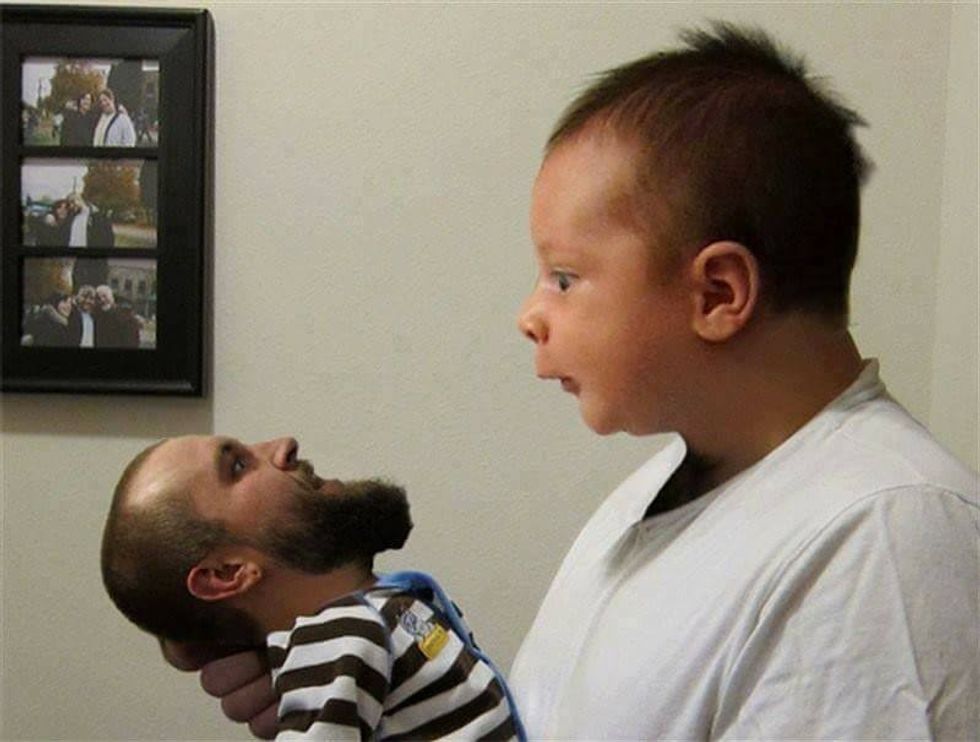 Zëvendësimi i fytyrave ka bërë që këto imazhet të duken qesharake dhe të çuditshme foto 2