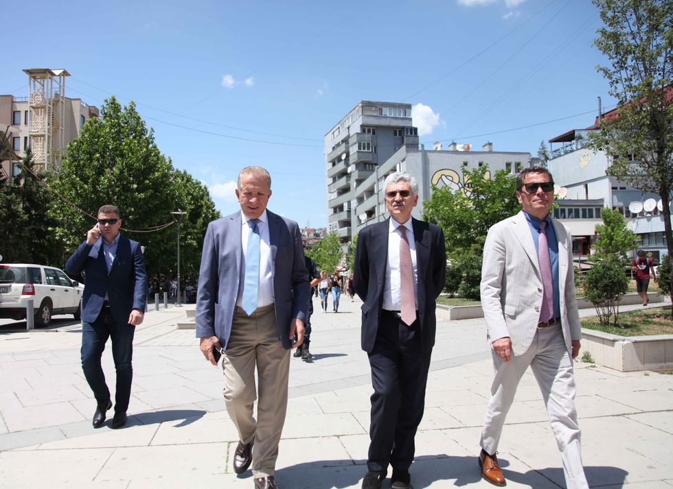 Zëvendëskryeministri Pacolli në takim me ish Kryeministrin italian D’Alema.3jpg