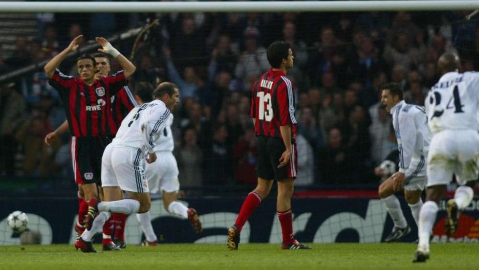 zinedine zidane real madrid bayer leverkusen 2002 1snq7zwnguivb110e11yho1yz0