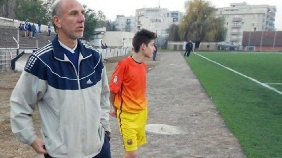 zyrtare behajdin gjinali jep dor euml heqje nga liria hd