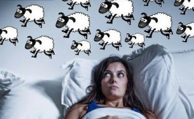 Mungesa e gjumit mund t’ju vret – ja si ndikojnë në tru dhe trup më pak se 7 orë gjumë