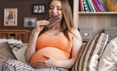 Pse lakmojnë gratë shtatzëna?