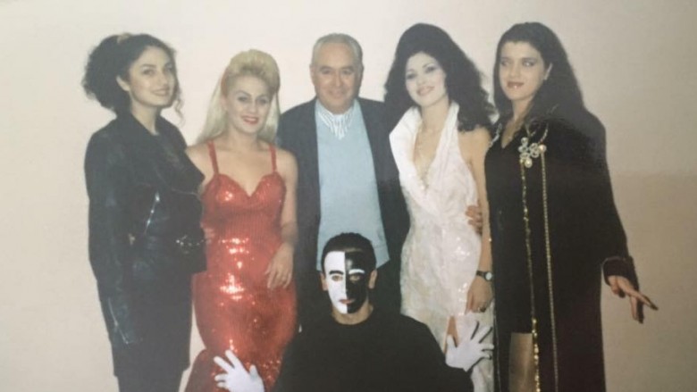 Edona, Adelina, Gili e Mihrija në festivalin e RTSH-së 1995 (Foto/Video)