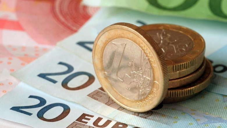 2 euro në muaj për llogari të kursimeve