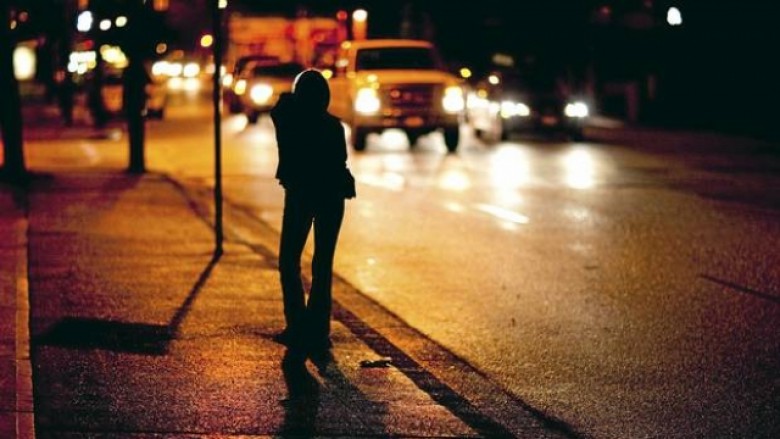 Trafikimi me njerëz në Kosovë – për prostitucion dhe kërkim lëmoshe (Video)