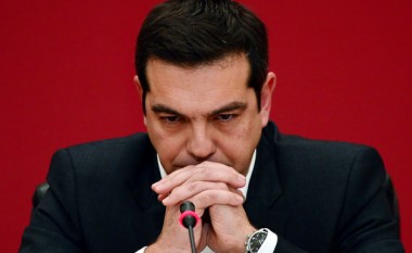 Tsipras dhe Zaev kanë biseduar në telefon edhe për çështjen e emrit