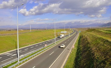 Përurohet rruga që lidh Prizrenin me Autostradën