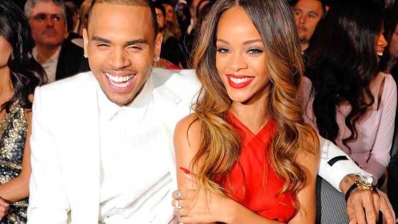 Chris Brown ja uron ditëlindjen Rihannas