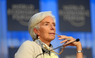 Lagarde: Bankat qendrore të konsiderojnë emetimin e kriptovaluta