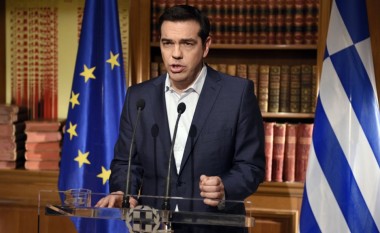 Tsipras sot paraqet propozimet e reja për krizën