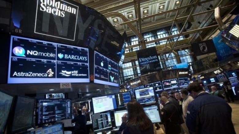 “Goldman Sachs” paralajmëron rritje të normave të interesit