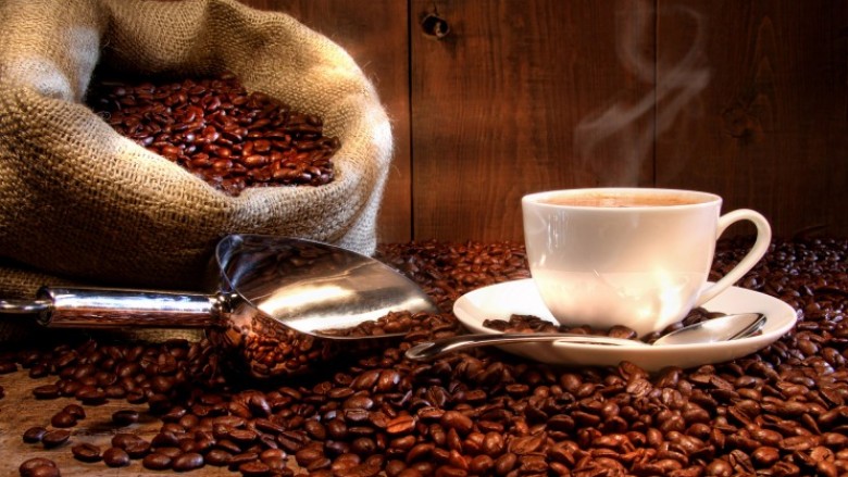 Shqiptarët “heqin” dorë nga kafeja, bien 30 për qind importet për janarin
