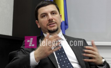 Krasniqi, Kurtit: Zgjedhjet nuk bëhen me demagogji, bëni 61 vota në Kuvend