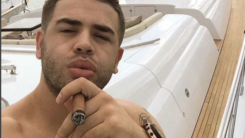 Noizy mesazh për tifozët shqiptarë (Foto)