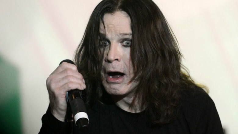 Ozzy Osbourne vazhdon ta mbajë unazën e martesës
