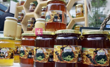 Fushë Kosovë, i vjedhin mjaltë në vlerë 250 euro, arrestohet i dyshuari