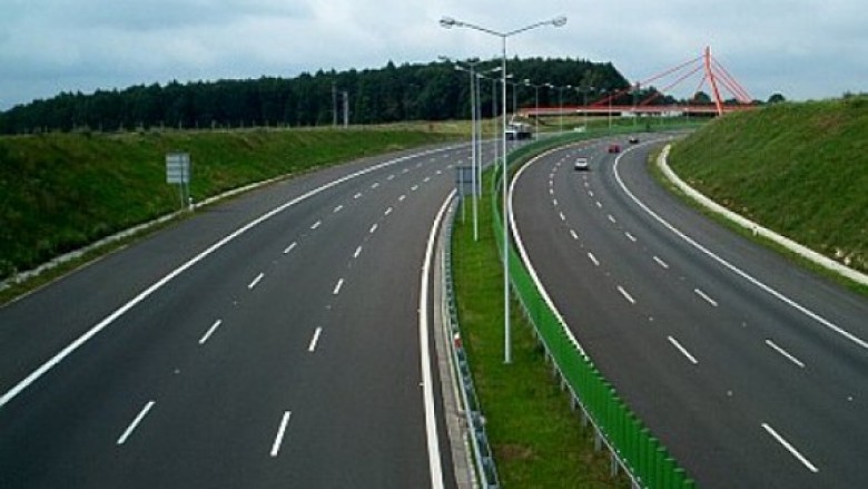 Rruga e Kombit, MTI: Tarifa për përdorimin e rrugës do të jetë 4.16 euro