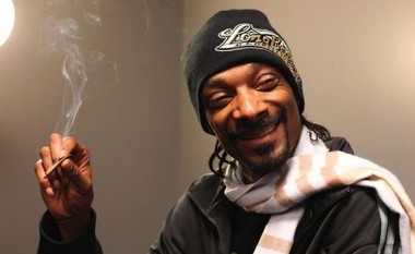 Snoop Dogg me ueb faqe për marihuanë