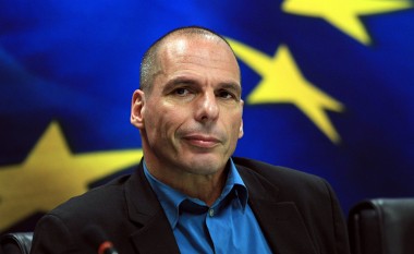 Varoufakis: Nëse referendumi është “PO” dorëhiqem