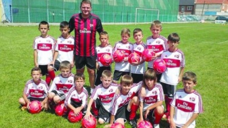 AC Milan zbarkon në Prizren