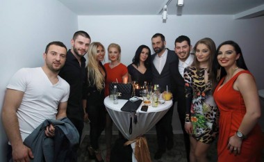 Nuk ka më dilema: Dardan Berisha dhe Adelina Tahiri në lidhje (Foto)