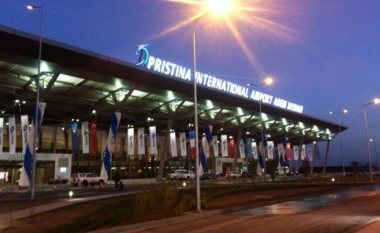 Paraqiti pasaportën false, arrestohet në aeroport të Prishtinës