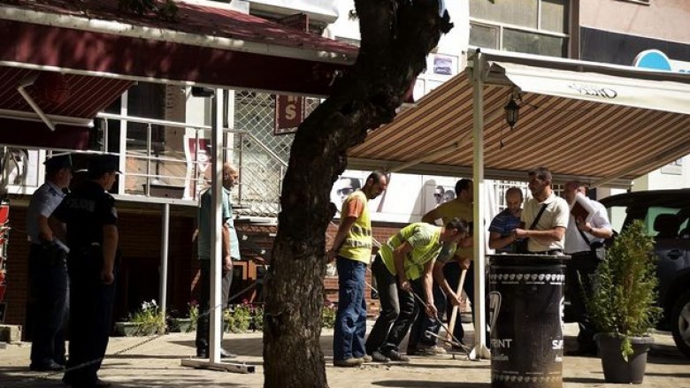 Komuna ua konfiskon inventarin kafiterive