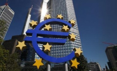 Eurozona futet në një tjetër recesion ekonomik