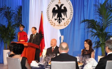 Balloja presidenciale shqiptare (Foto)