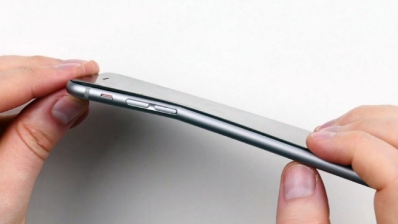 #BendGate vazhdon, shfaq 300 iPhone 6 të lakuar