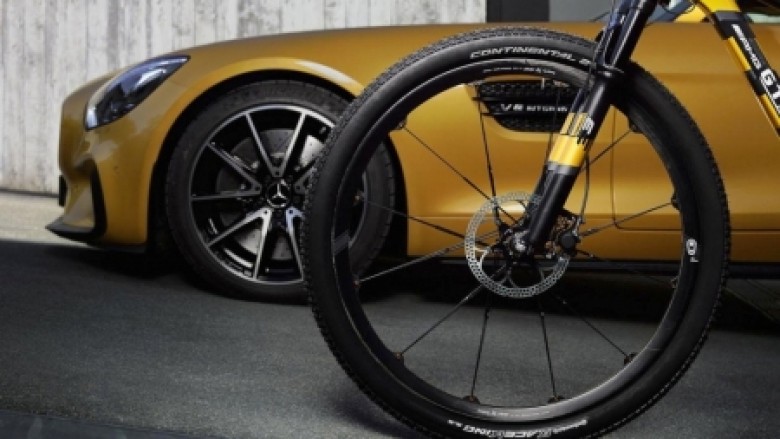 Biçikleta që kushton 9.990 euro, e frymëzuar nga Mercedes-AMG GT (Foto)