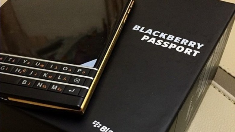 BlackBerry Passport edhe në versionin Gold!