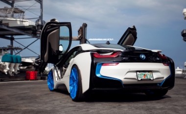 BMW i8 për t’u admiruar (Foto)