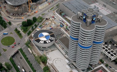 Ky ishte automjeti i parë elektrik nga BMW (Video)