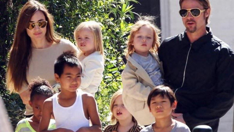 Jolie-Pitt duan t’i shtojnë familjes një fëmijë sirian