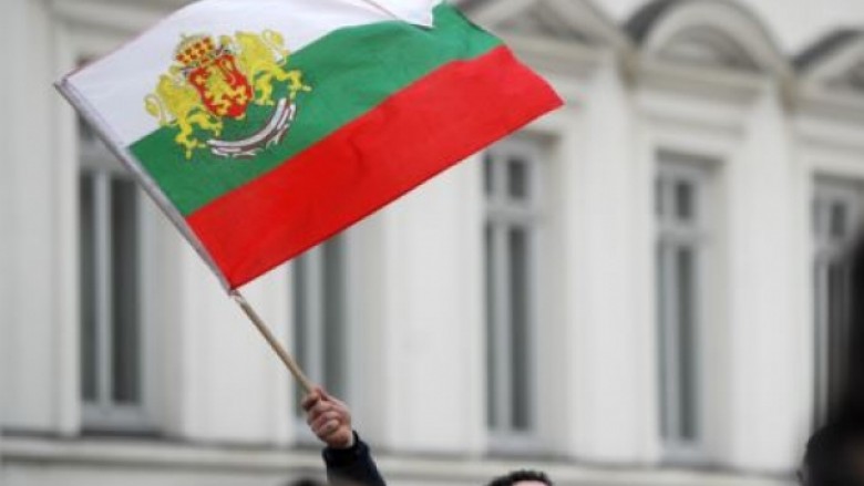 Bullgarët parapëlqejnë Serbinë dhe Maqedoninë, para Shqipërisë e Kosovës, për anëtarësim në BE
