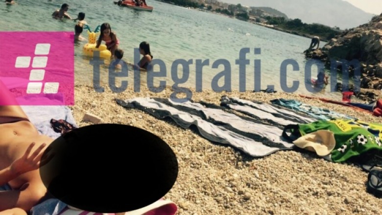 Çmenden femrat shqiptare, nudo dhe topless në Ksamil (Foto +18)