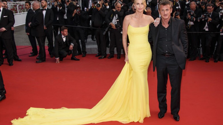 Ndahen Charlize Theron dhe Sean Penn