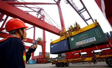 Shtetet e Bashkuara bllokojnë disa eksporte nga Kina