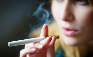 Cigaret elektronike, më efikase në lënien e duhanit