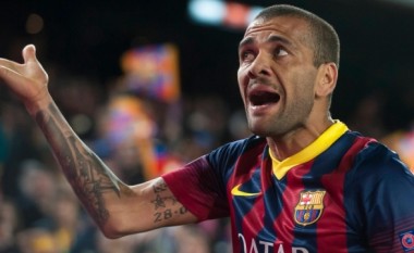 Alves te Juve, në pritje të nënshkrimit