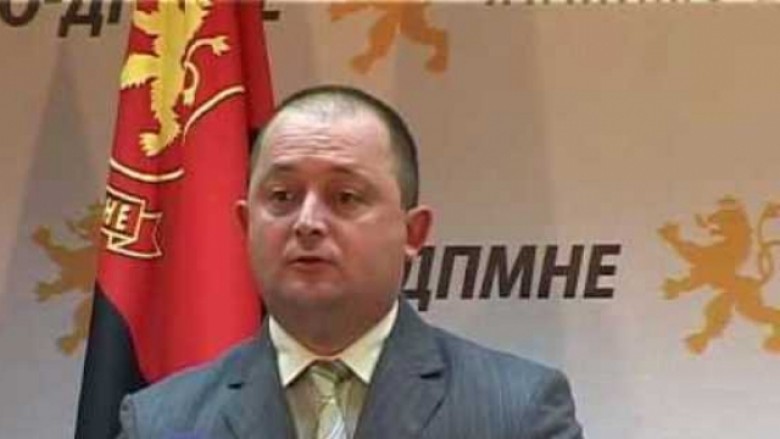 Mukovski nuk e pranon se i hapi dyert e Kuvendit (Video)