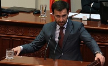 Dimovski: Johannes Hahn, përse përziheni në çështjet e Maqedonisë? (Foto)