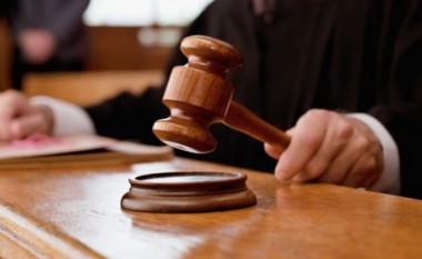 Gjykata në Gjilan dënon grabitësit me 4 vite e 6 muaj burgim dhe 2.000 euro gjobë