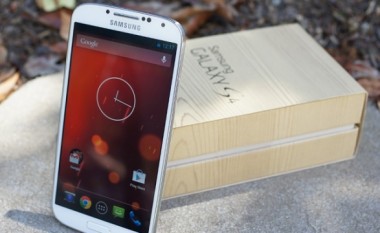 Edhe Samsung Galaxy S4 GPE me Android KitKat