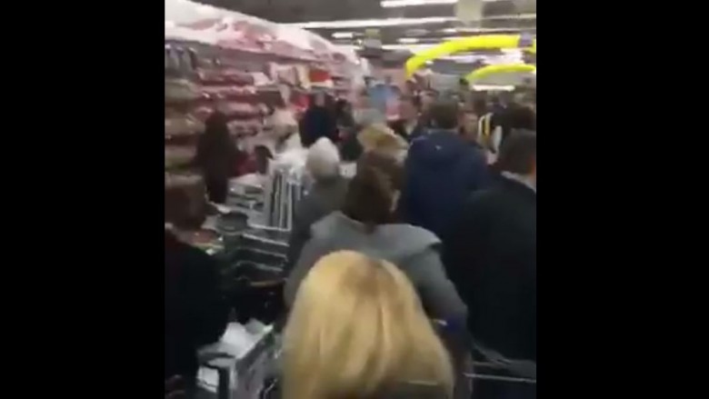 Dyndje e madhe në Etc për “Black Friday”: Çmimet përtokë! (Video)