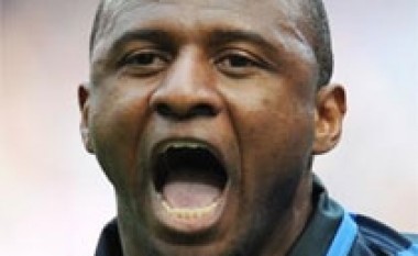 Mourinho: Vieira do të largohet