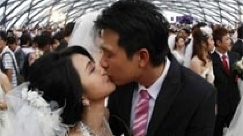 Kina publikon bazën e çifteve bashkëshortore në internet